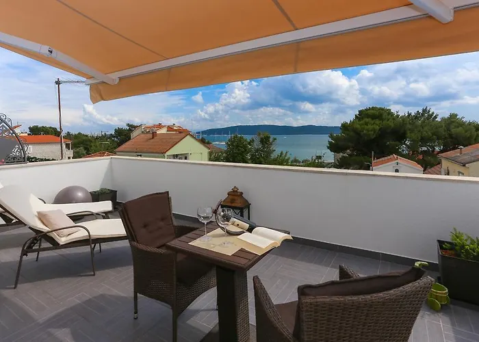 Ena&toni Apartamento Kaštela
